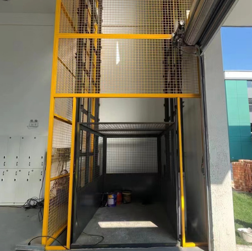 宁波导轨式升降机助力物流园破解运输难题